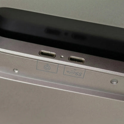 Lumis Trio - One-Cable Triple Monitor